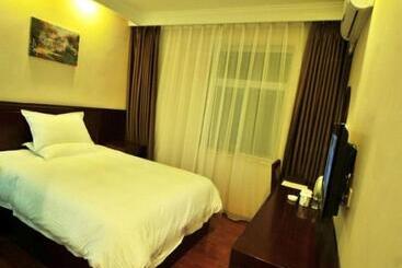 Hotel Greentree Inn Yunnan Kunming Chenggong University City Shilin Street Express