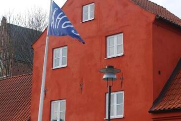 åhus B&b Och Vandrarhem