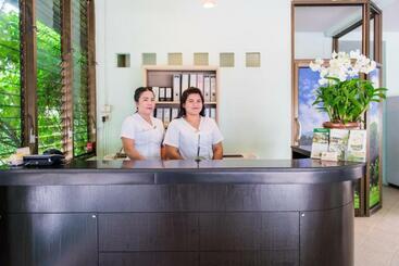 Hotel Baantonsai Garden Resort