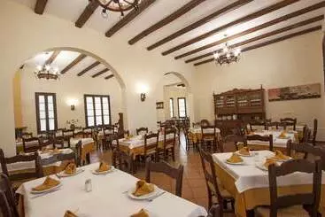 Hotel Puerta De La Sierra