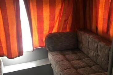 Hotel-cápsula Campervan Ehu Derry