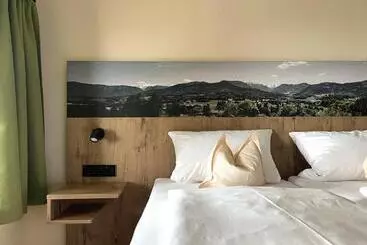 Hotelli Alpengasthof Hochberg   Familie Gruber