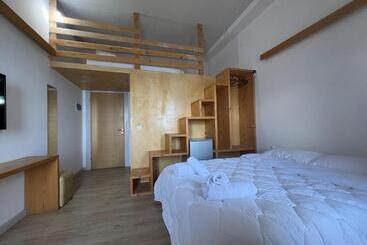 پانسیون Soren The Sunset Dream