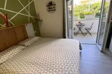 تختخواب و صبحانه L Alba Sullo Jonio