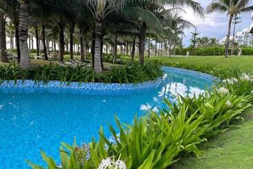 هتل Arena Nha Trang