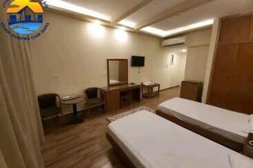 هتل Club Marine Residence