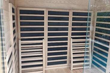 Hotel Maati Resort By The Lake Hill