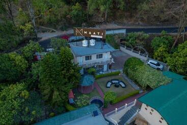 Hotelli Maati Resort By The Lake Hill