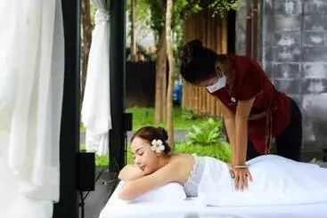 Hotelli The Sense Resort Kanchanaburi