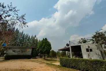 ベッドアンドブレックファースト Moon Loft    บ้านเพื่อน เขาใหญ่ ที่พัก อาหารและเครื่องดื่ม