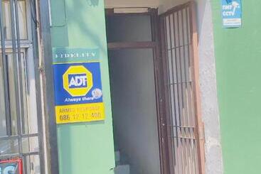 Pensiune Sunrise Guest Inn