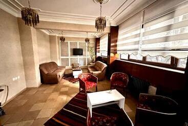 בית מלון כפרי Seven Park