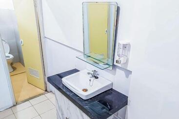 Hotel Shooting Star Hostel Kuta Redpartner   Mixed Dormitory