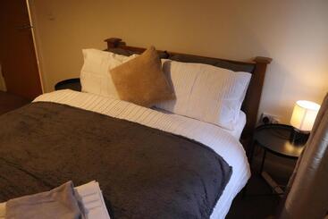 پانسیون Affordable Double Room In Central London Near Elephant And Castle Station