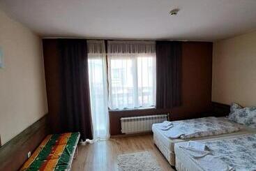 פנסיון къща за гости зорница