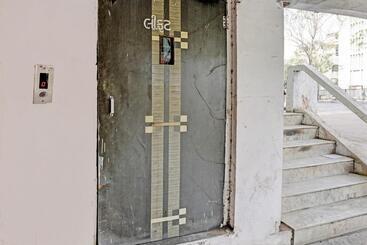 Collection O Hotel Kp