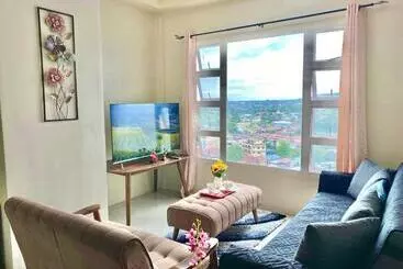 Apart Hotel Group Friendly 2br Cebu Condo With Mall Access