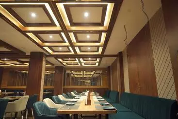 Hotel Banmali Regency