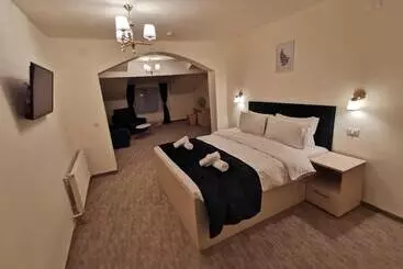 Hotel Cerbul Chalét Accommodation & Wellness