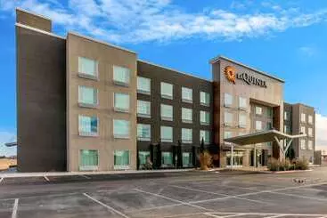 Hotel La Quinta By Wyndham Odessa North   Sienna Tower