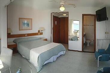 Hotel Ricadi