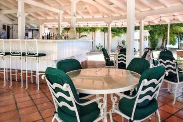 בית מלון כפרי Royal Glitter Bay Villas