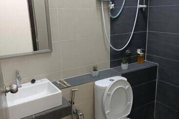 Adeen S Suria Suite, Hotel Mutiara Gua Musang