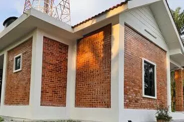 Majatalo Brik  N Bata