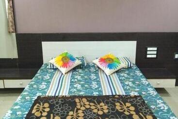 Hotel Sai Darshan Guest House