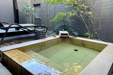 Ryokan 湯本庵清姫