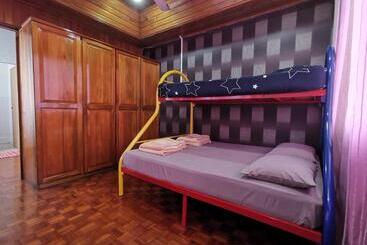 Pensiune Shangrila House @ 香格里拉民宿