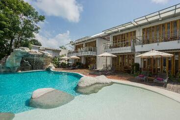 هتل White Sand Samui Resort