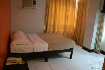 ホテル Negrense Suites