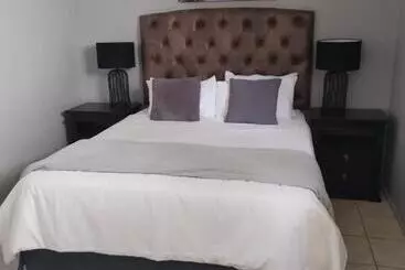 Pension Lagoon Breeze Guest House