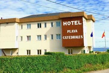 בית מלון כפרי Playa De Las Catedrales