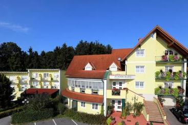 Hotell Panoramahof Ziegler