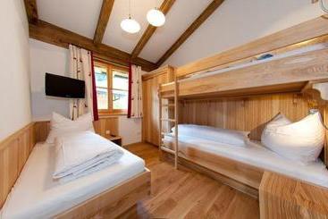 آپارتمان‌های توریست‌ها Tauernchalets