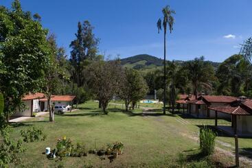 Hotel Acalanto Inn