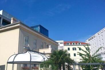 Hotell Apartments Ivo