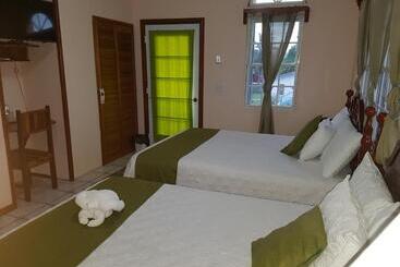 בית מלון כפרי Beya Suites