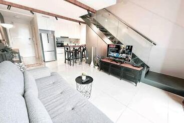 تختخواب و صبحانه Ekocheras Cozy Suite By Guestonic