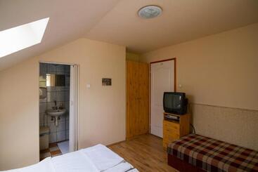 ベッドアンドブレックファースト Lila Akác Vendégház Esztergom