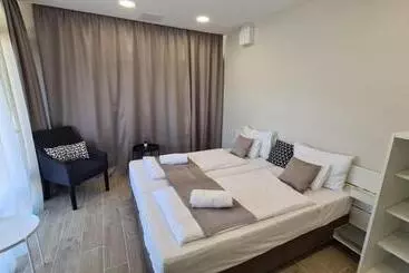 Aamiaismajoitus (B&B) Xendala Panzió