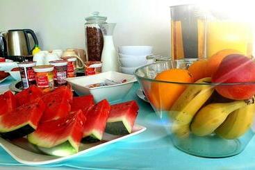 مبيت وإفطار Xendala Panzió