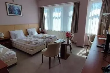 Otel D