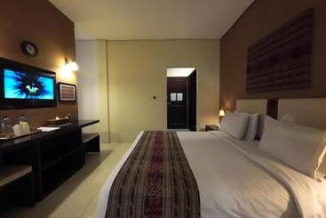 ホテル Samawa Transit