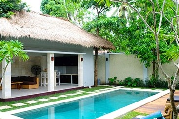 هتل Villa Bau Nyale