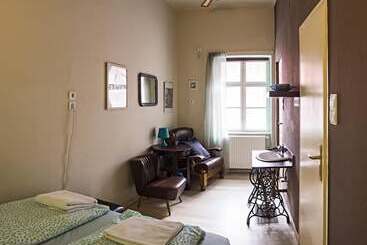 Santico Art Hotel And Hostel