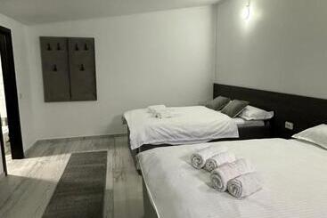 پانسیون Modern House