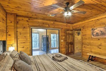 별장 Blue Ridge Cabin W/ Hot Tub, Fire Pit, & Game Room
